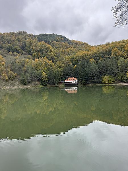 Traseul 4 - Modolești - Lacul Iezerul Ighiel