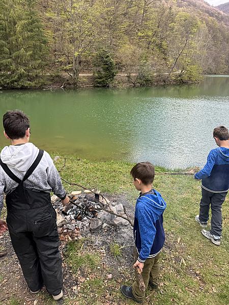 Traseul 4 - Modolești - Lacul Iezerul Ighiel